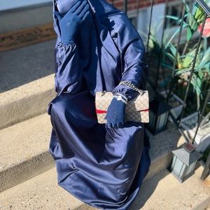 Navy Blue Satin Jilbab with attached Niqab w/scrunch elastic sleeves in black to